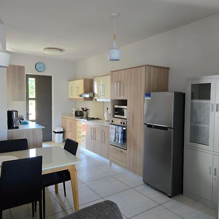 Modern And Cosy Condo: Westwood Apartments Flic-en-Flacq 外观 照片
