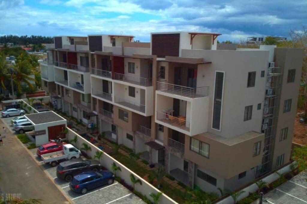Modern And Cosy Condo: Westwood Apartments Flic-en-Flacq 外观 照片