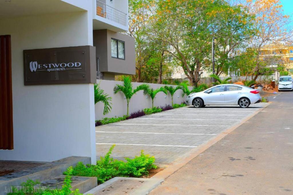 Modern And Cosy Condo: Westwood Apartments Flic-en-Flacq 外观 照片