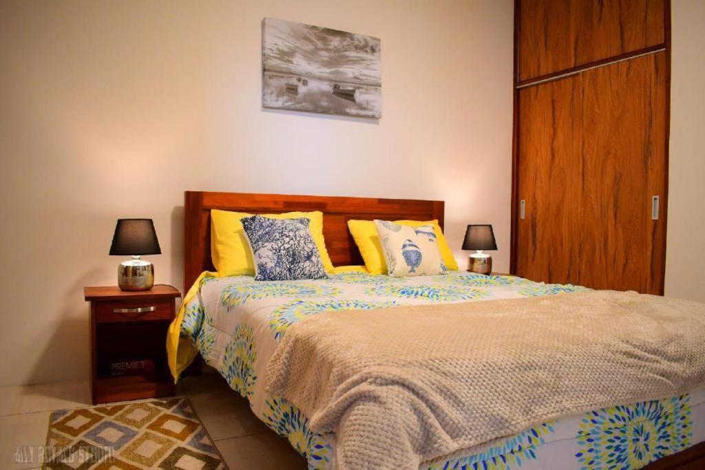 Modern And Cosy Condo: Westwood Apartments Flic-en-Flacq 外观 照片