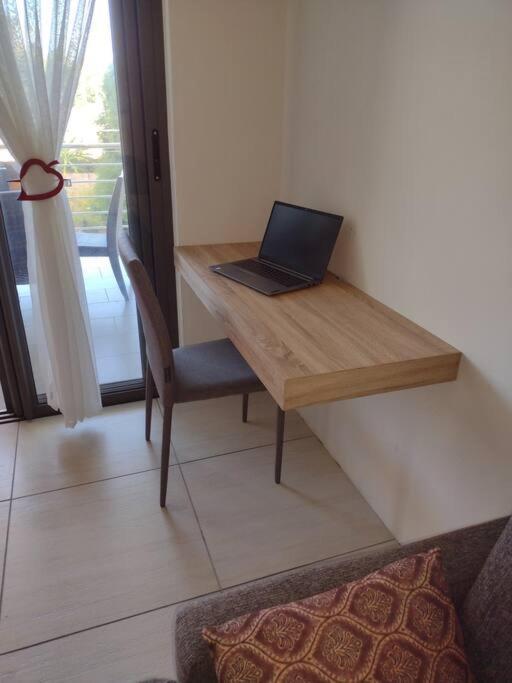 Modern And Cosy Condo: Westwood Apartments Flic-en-Flacq 外观 照片