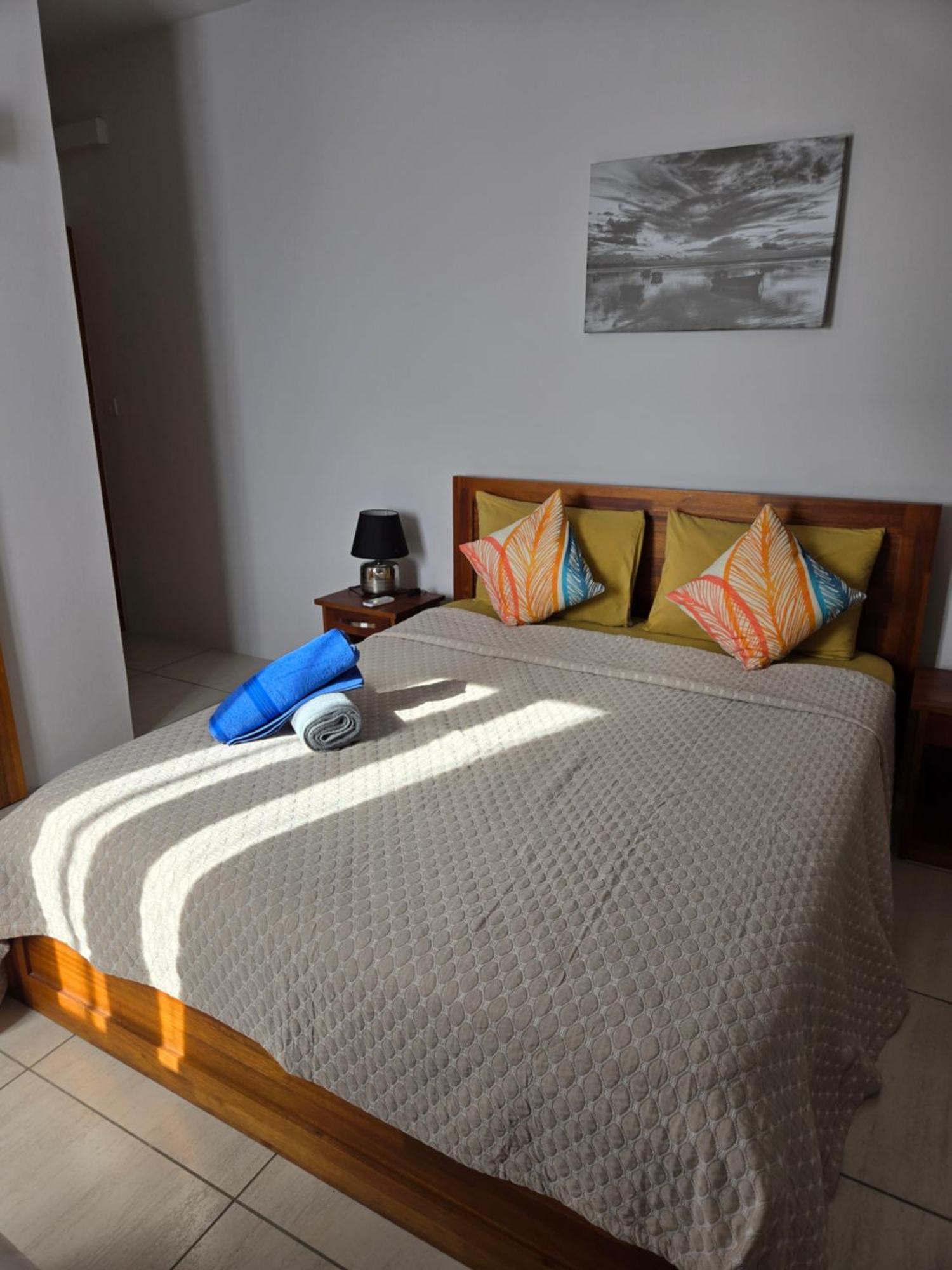 Modern And Cosy Condo: Westwood Apartments Flic-en-Flacq 外观 照片